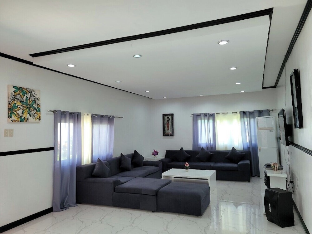 Jewelry Resort and Villas Tagaytay