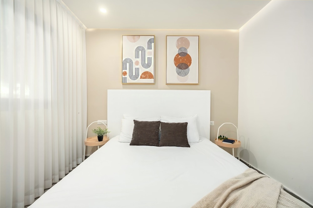 Royal Park Apt Resort by Sea N Rent