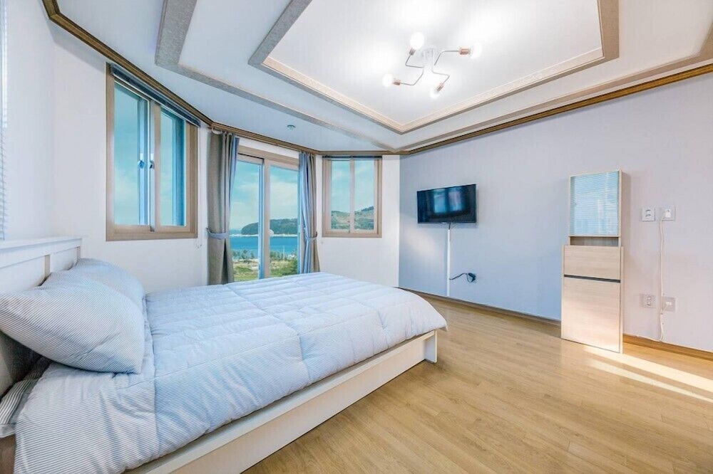 Star moon Pension view 2