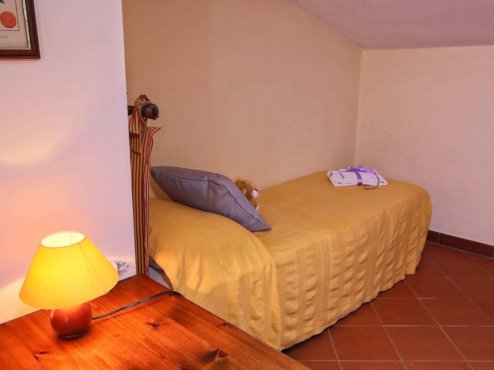 Apartment in Tuscany Near Lake Trasimeno view 4