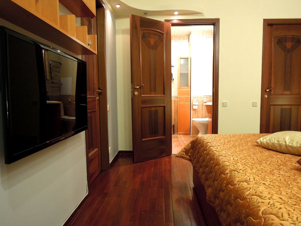 Lakshmi Apartment Ostozhenka