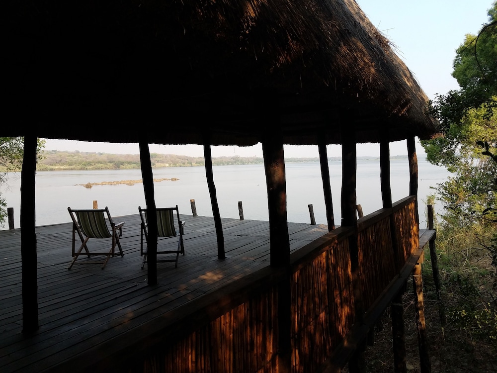 Kavumbu Camp