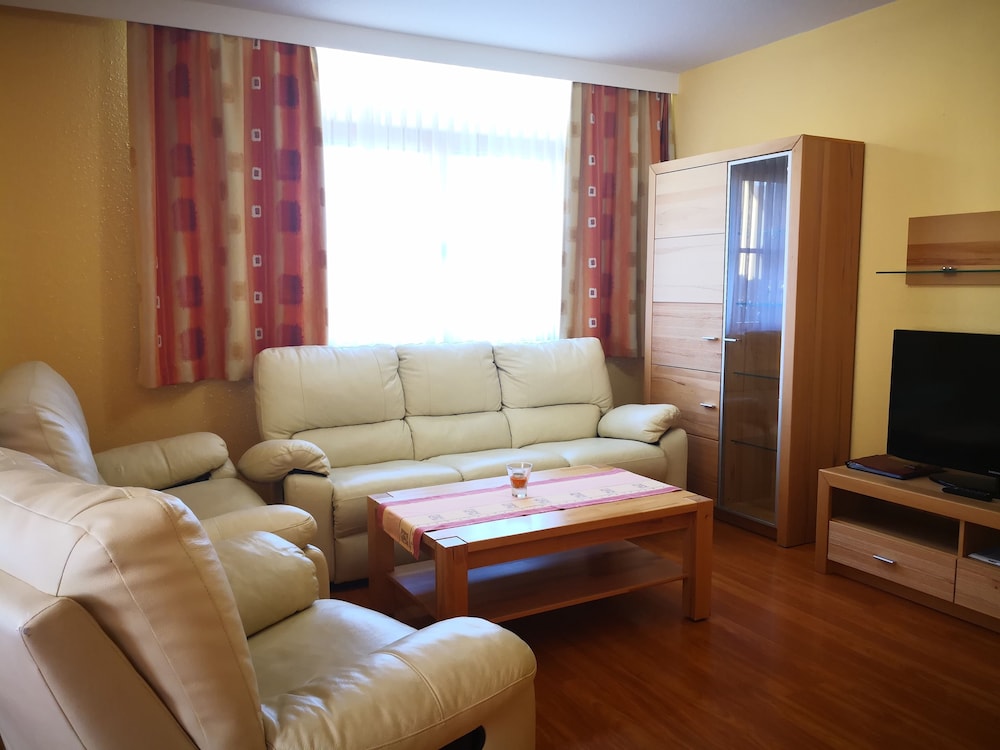 Golf & Therme Sonnenpension Hotel Garni