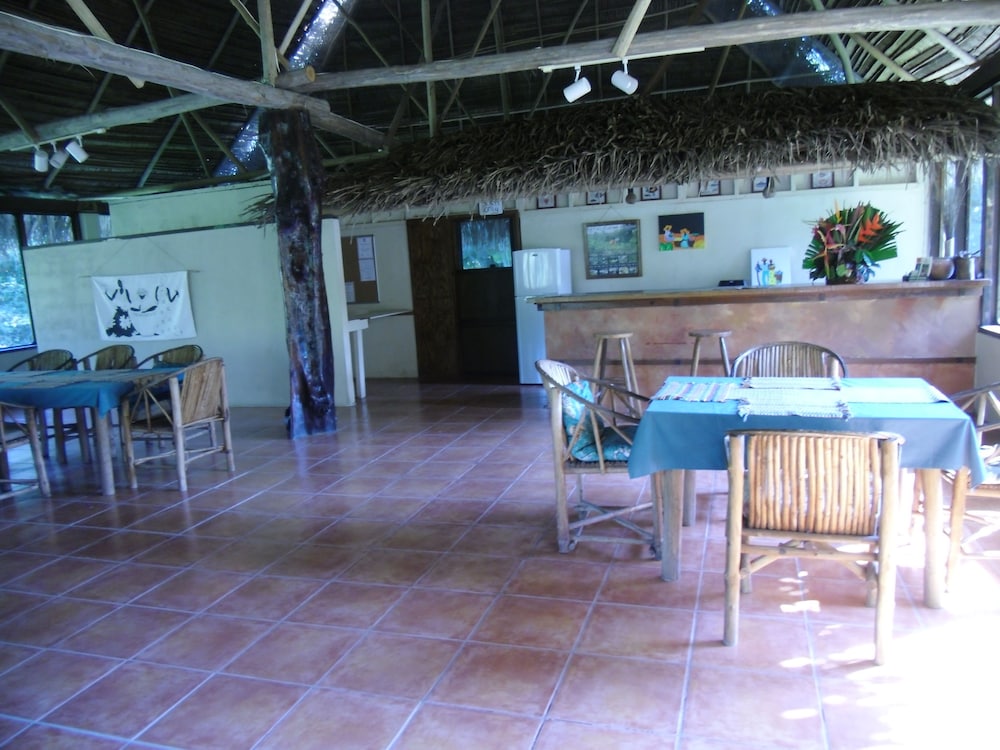 San Pedro Vacations - Creekside Oasis - Property Image 2