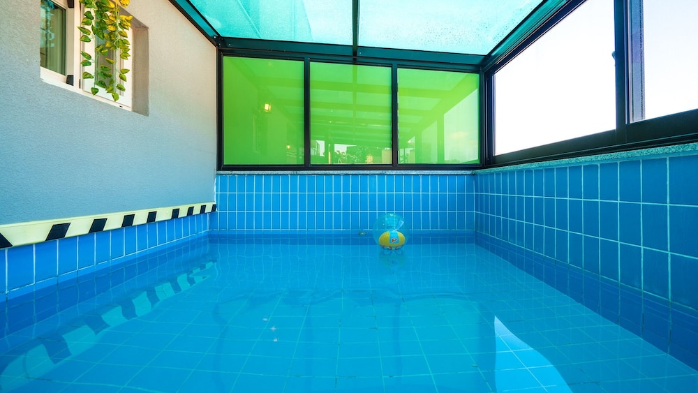 Gyeongju Gampo Laviangrose Pool Villa