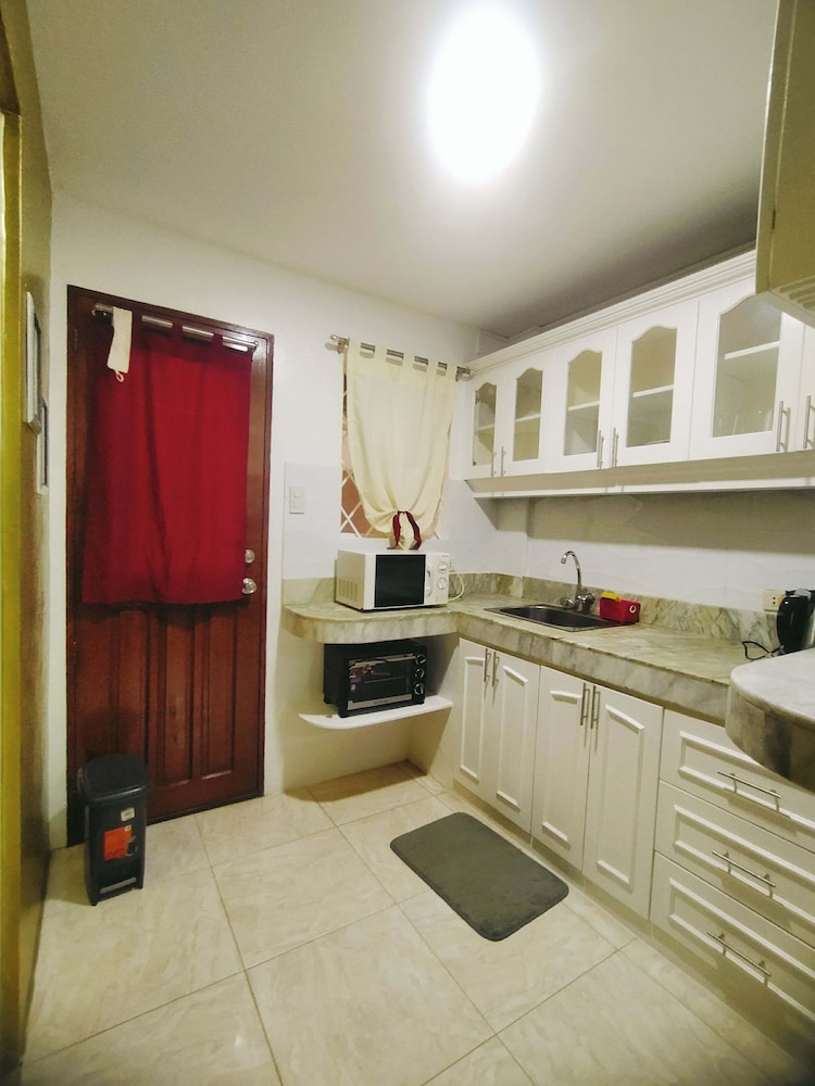 Kandi Suites 2BR with private Jacuzzi
