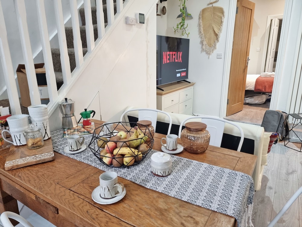 4Bed 3Bath - 8min to London Bridge