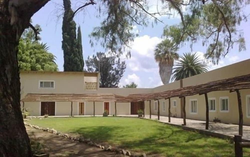 Okaputa Guest Farm