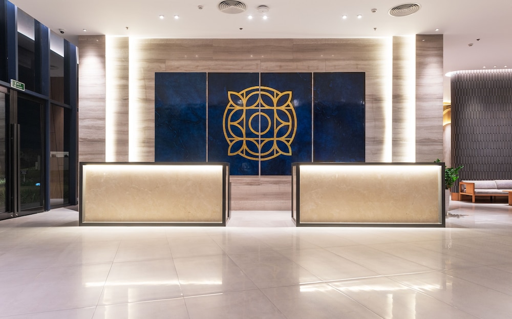 The Empyrean Cam Ranh Beach Resort