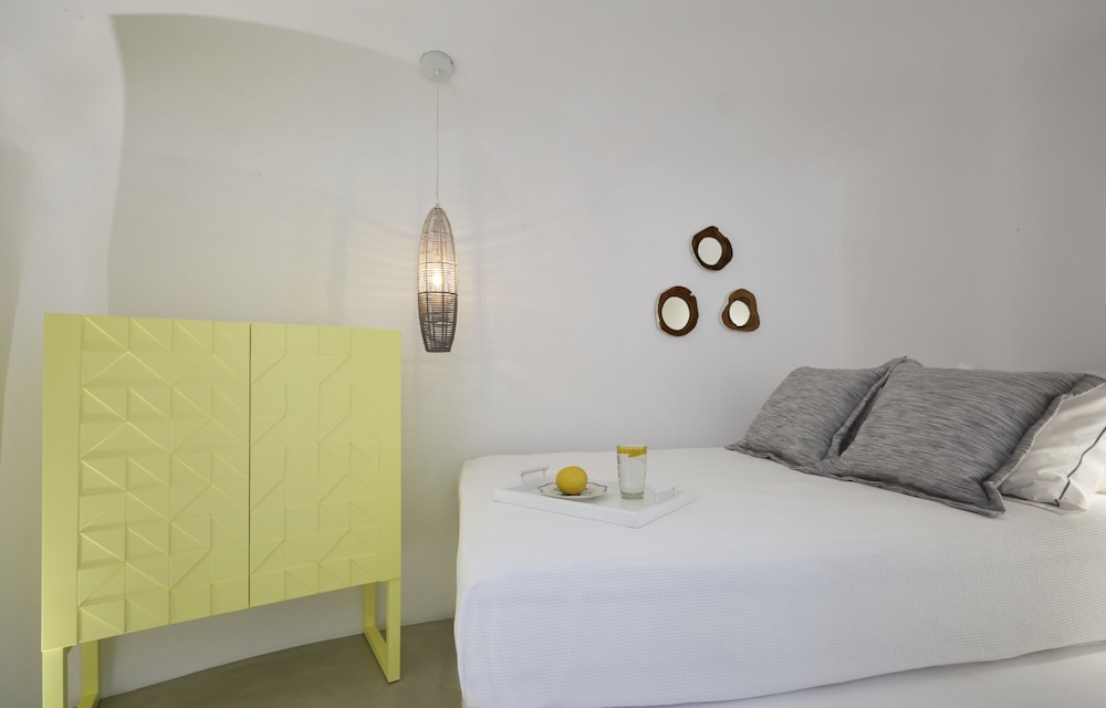 Olea Cave House