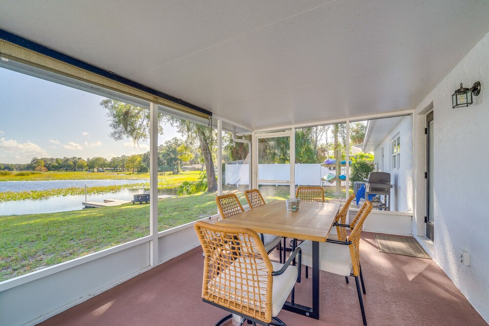 Lakefront Inverness Getaway w/ Kayaks & Bikes!