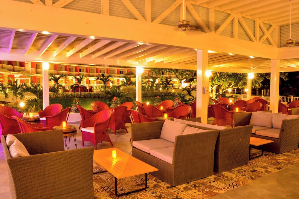 Grand Decameron Cornwall Beach, A Trademark All-Inclusive Resort