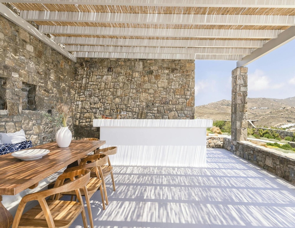 Pristine Villa With Swimming Pool