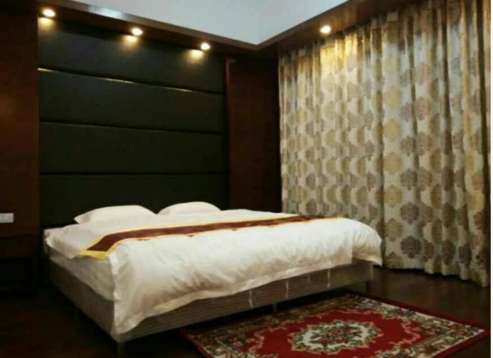 Photo 11