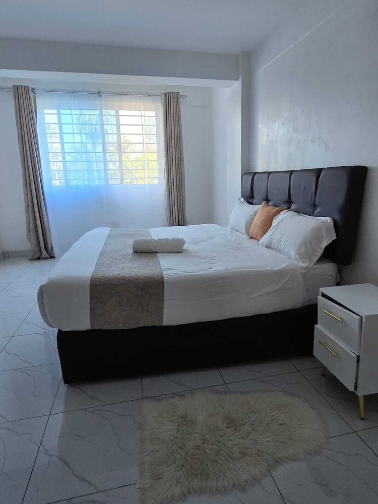 Roam Apartments