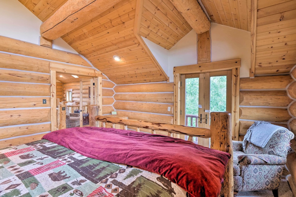 22str-00506 Fairplay Log Cabin: 26 Mi to Breck! view 3