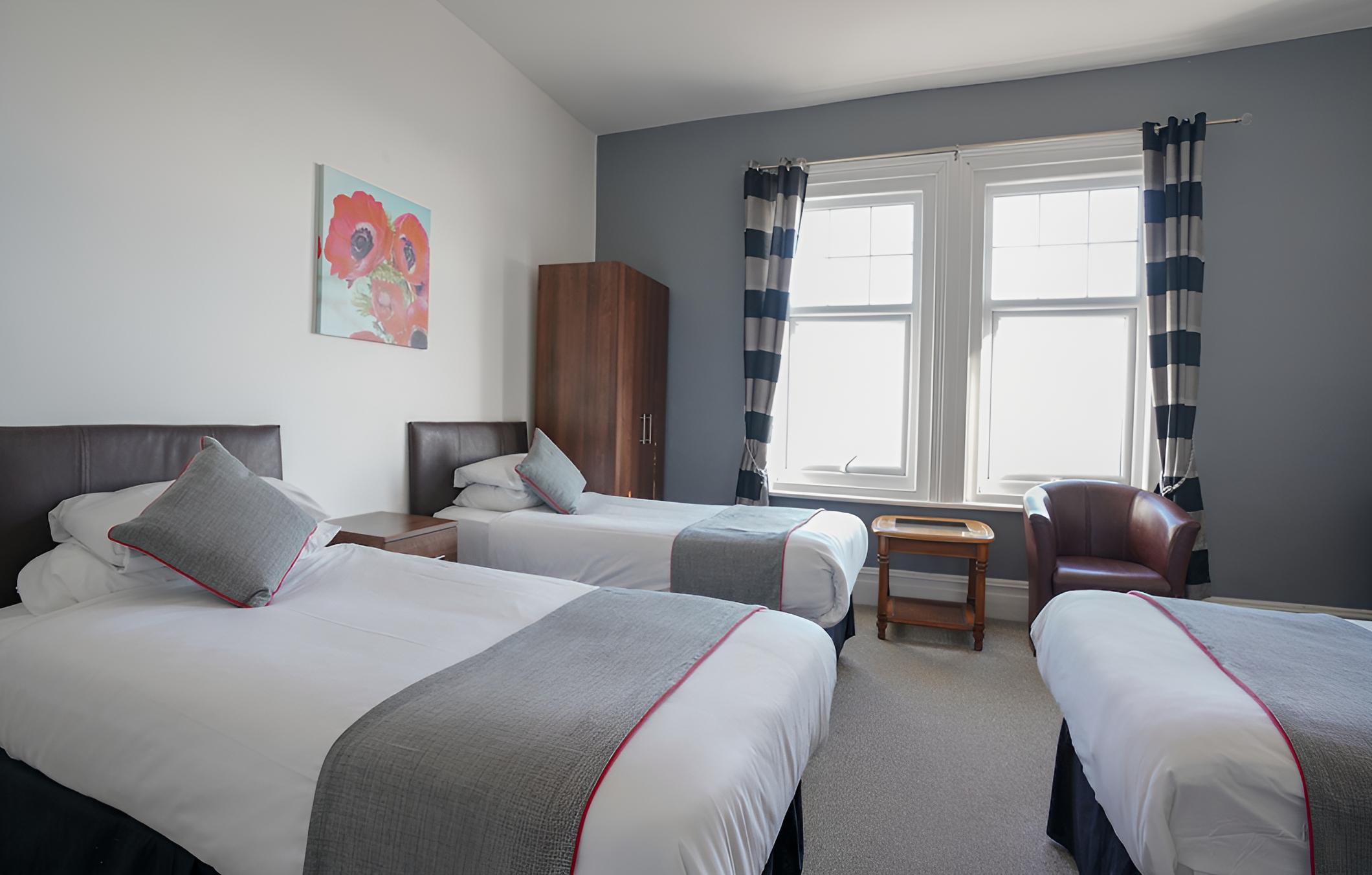 OYO Shanklin Beach Hotel