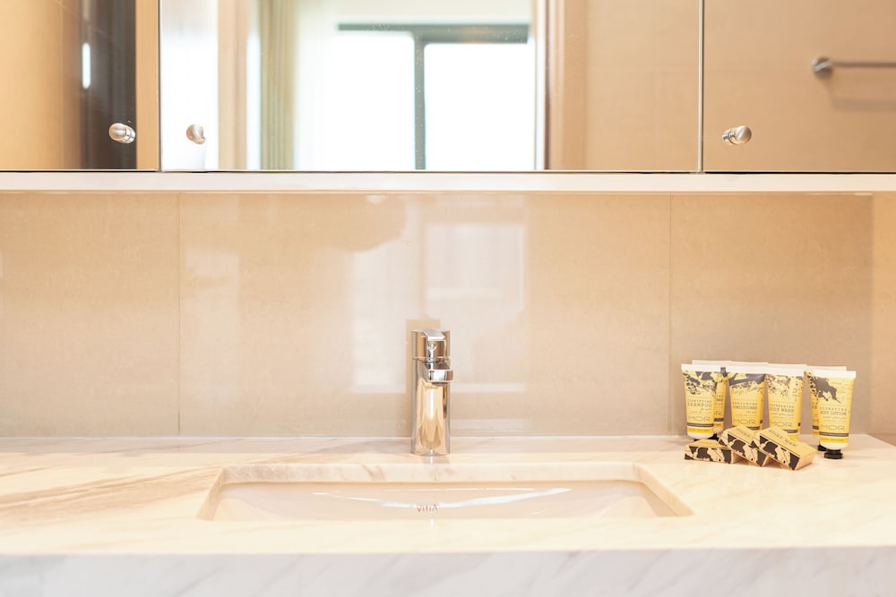 PVH - Elevated 1BR - Burj Royale