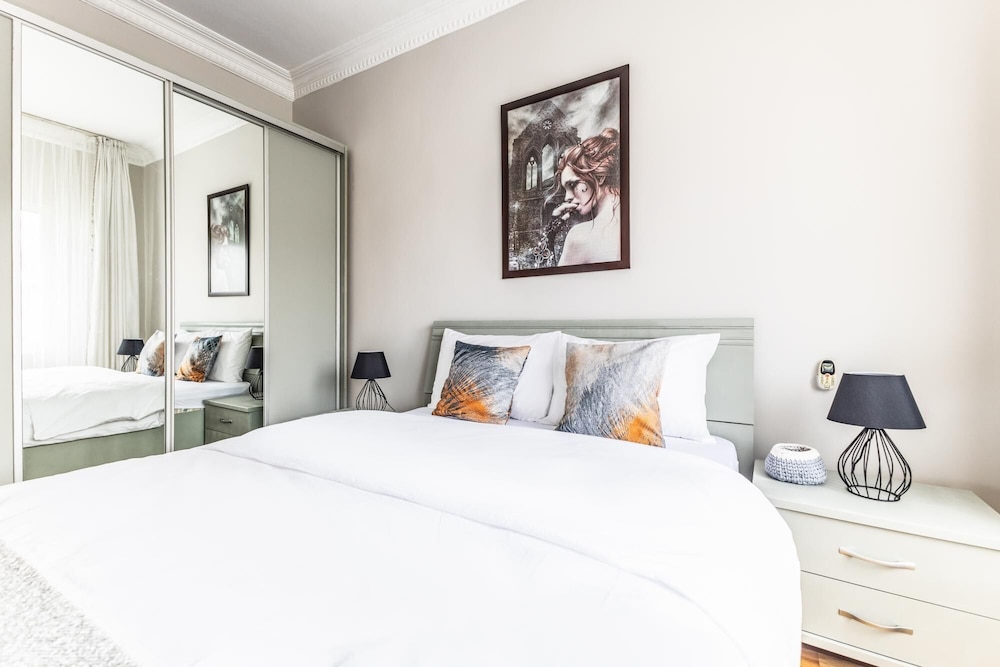 Tasteful Flat Near Moda Coast in Central Kadikoy