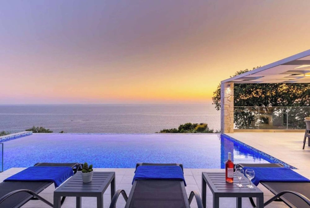 Villa Alkyoni Paramonas