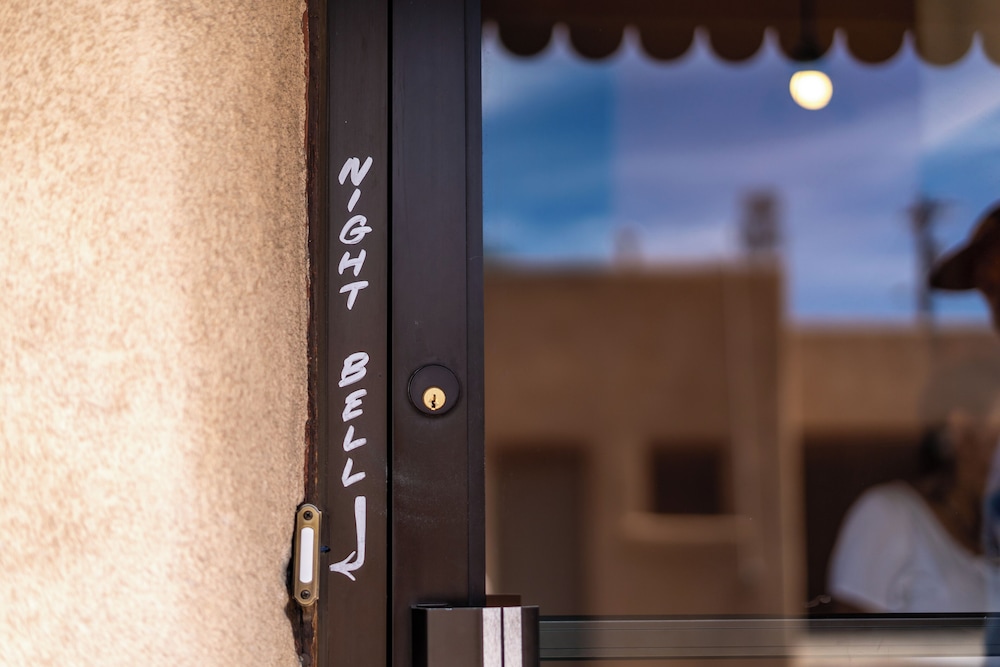 Santa Fe Vacations - King's Rest Court Inn - Property Image 9