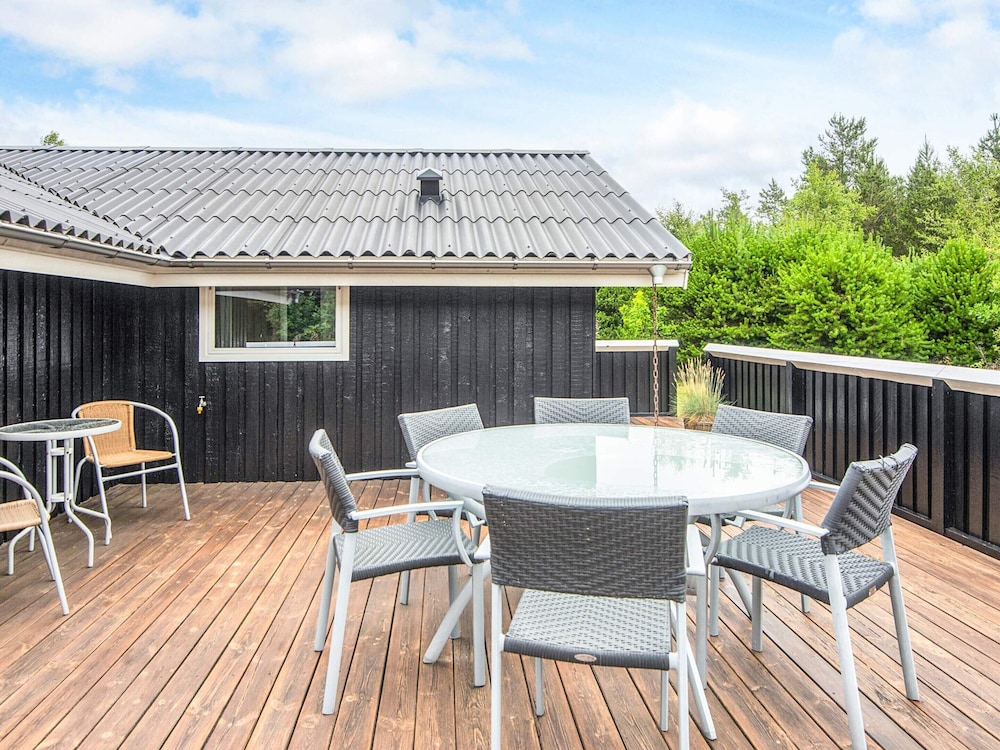 6 Person Holiday Home in Norre Nebel
