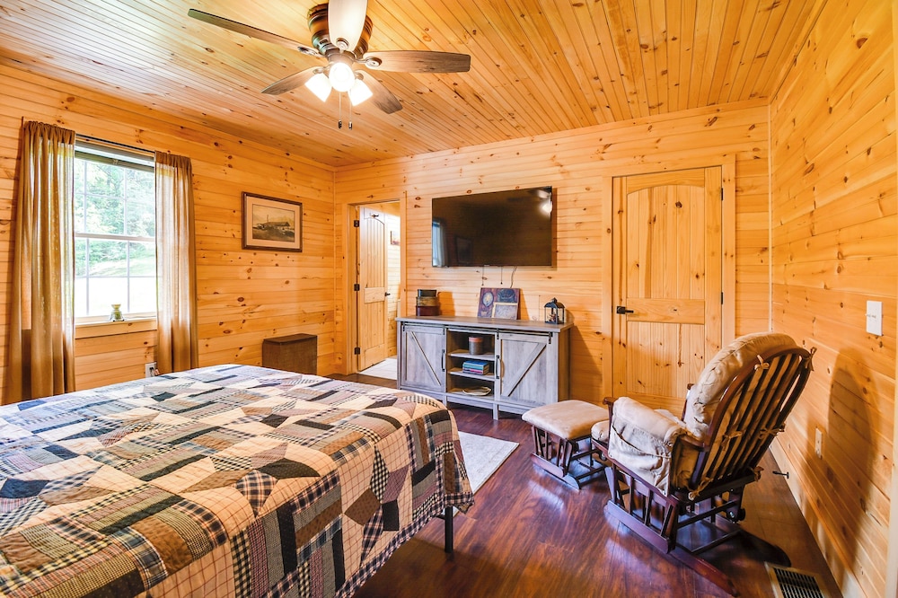 18 Mi to Red River Gorge: Beattyville Retreat