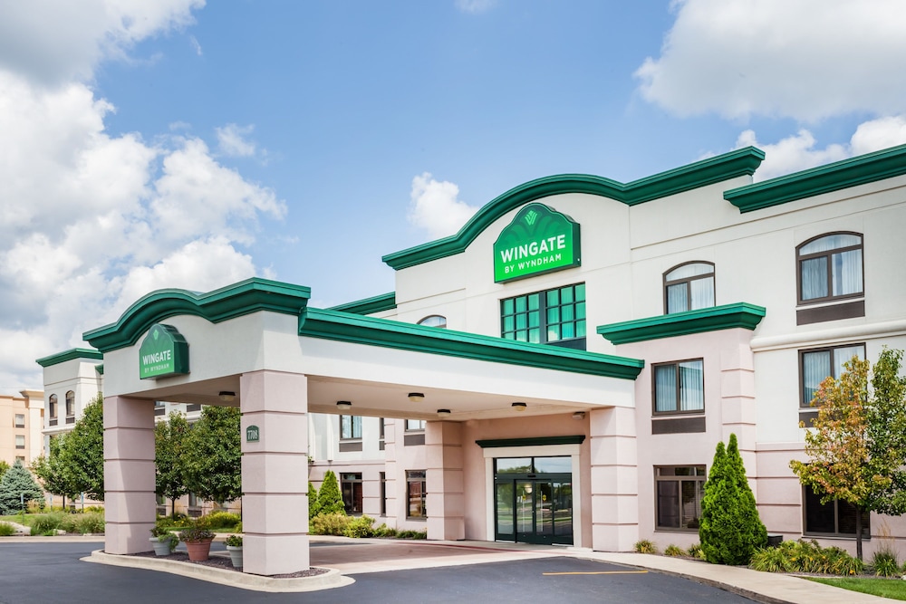 Peoria Vacations - Wingate By Wyndham Peoria - Property Image 1
