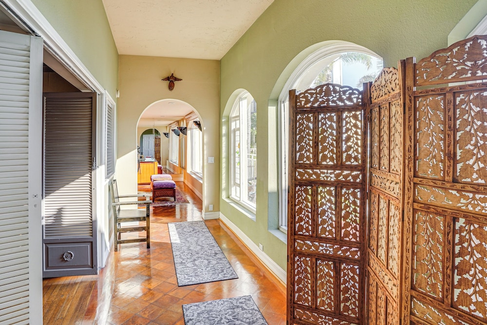 Beachfront Living in Long Beach: 2,500 Sq Ft Condo