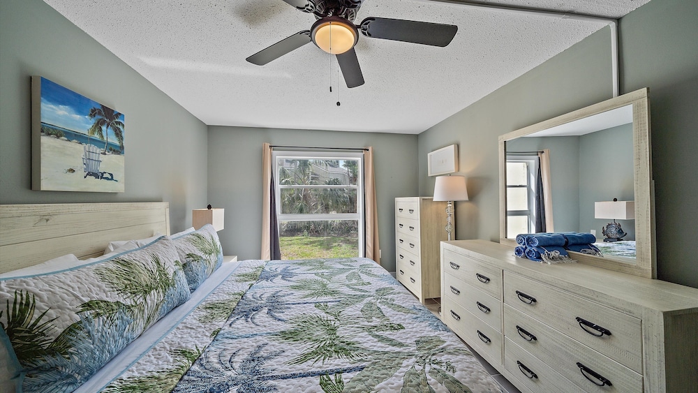 Beach Haven 2 Bedroom Condo