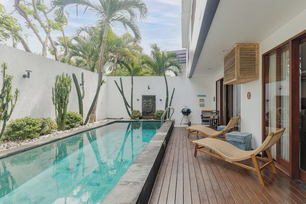 Ombak Luxury C15 Villa By Betterplace