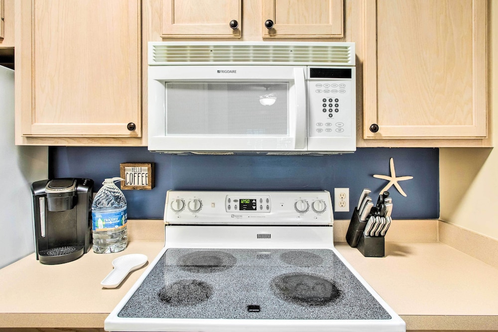 Bright St Simons Island Condo w/ Shared Pool! - Property Image 19