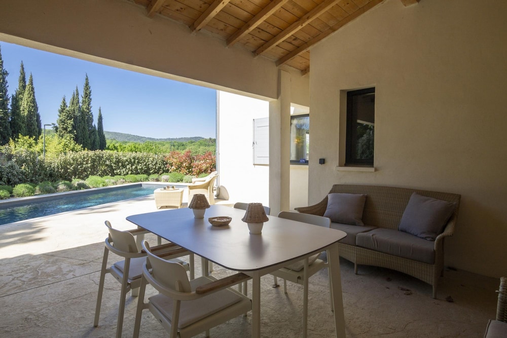 Villa Tica in Malauc ne