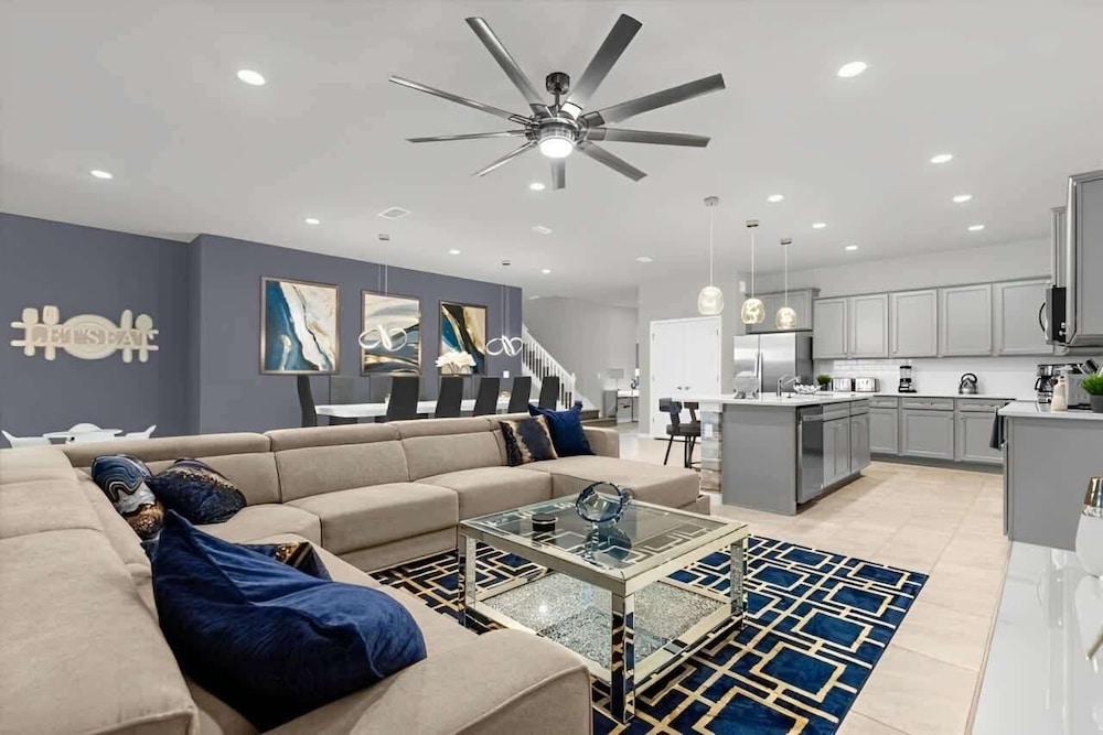 Luxury Themed Villa With Pool Near Disney & Attractions