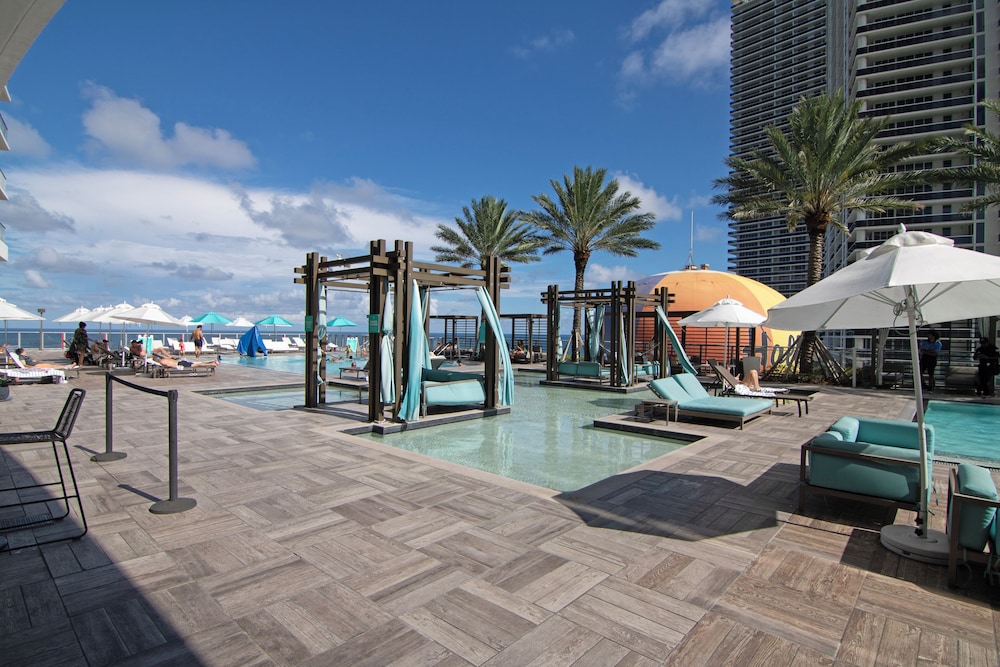 Luxury Penthouse! 4 BDR With Resort Amenities - Image 3