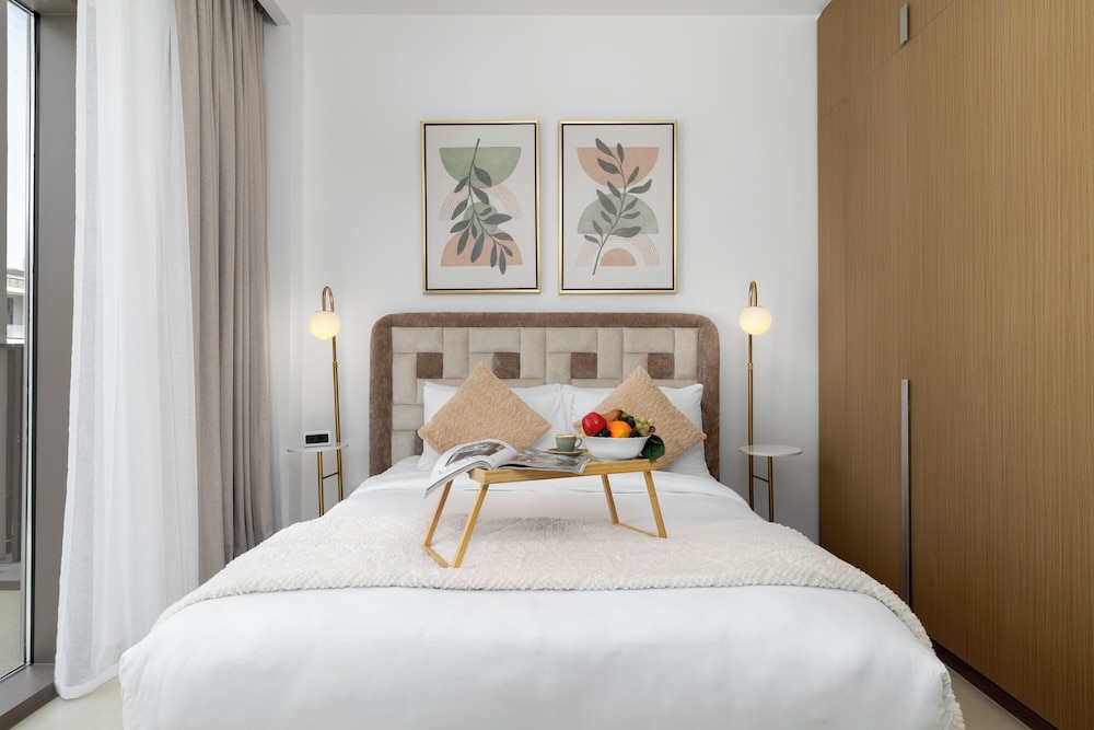 Maison Privee - Charming Urban Escape with Resort-Style Facilities