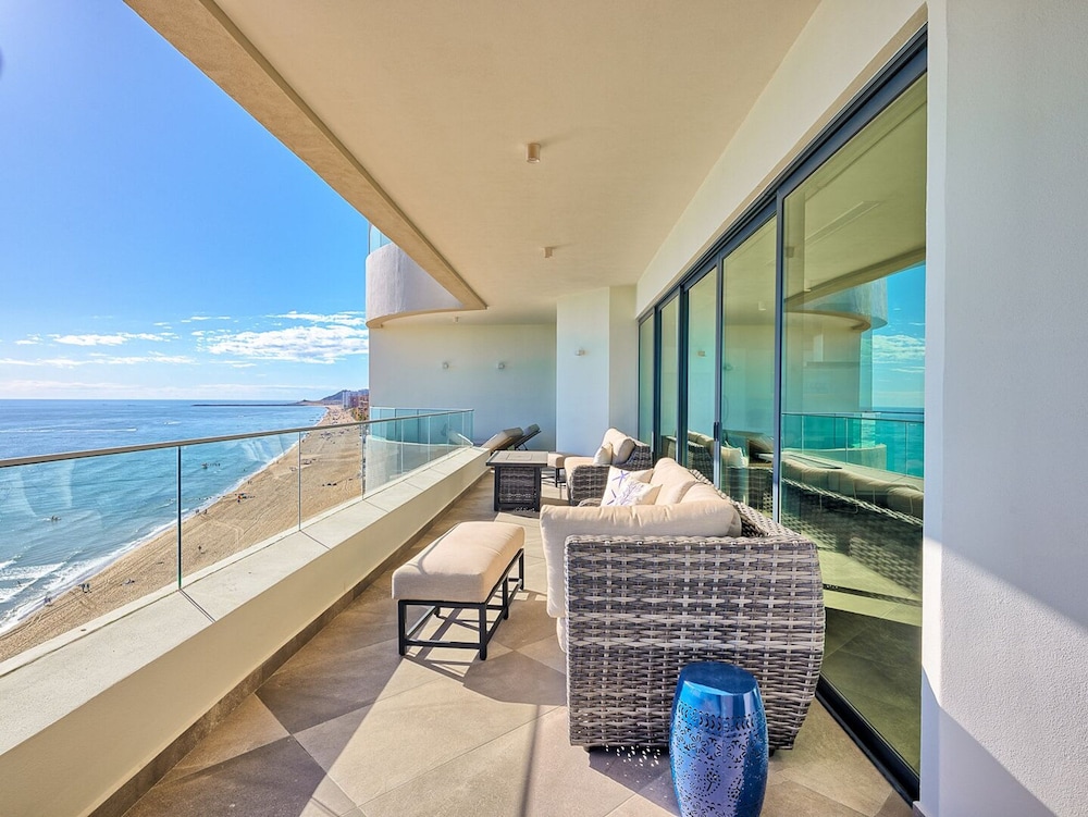 Luxury New Oceanfront Condo 5BR Sleeps 12