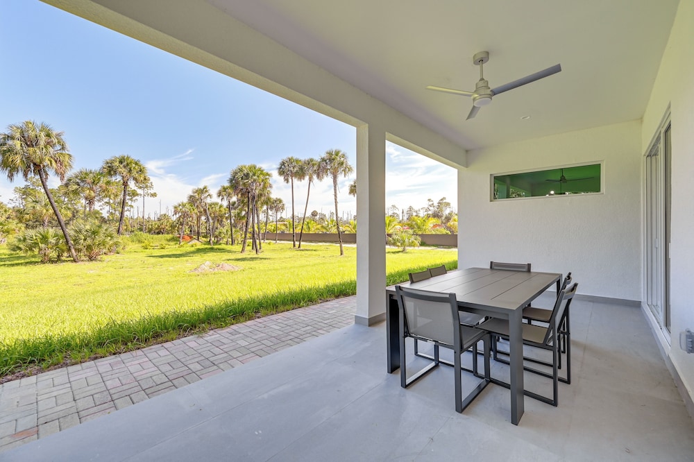 Pets Welcome - Home on 2.5 Acres in Naples!