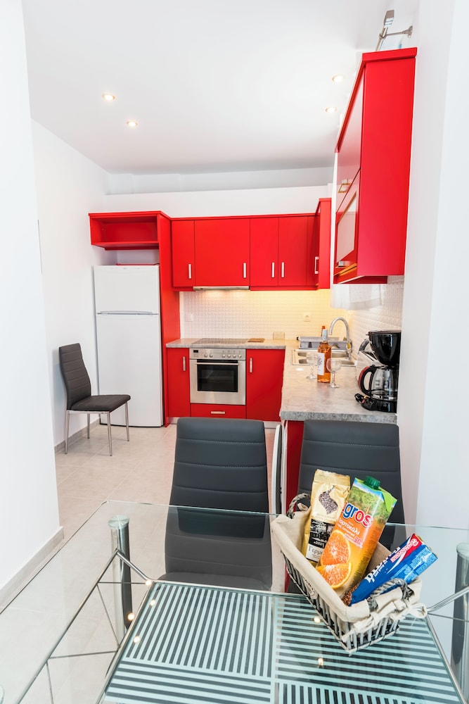 ADELPHI APARTMENTS