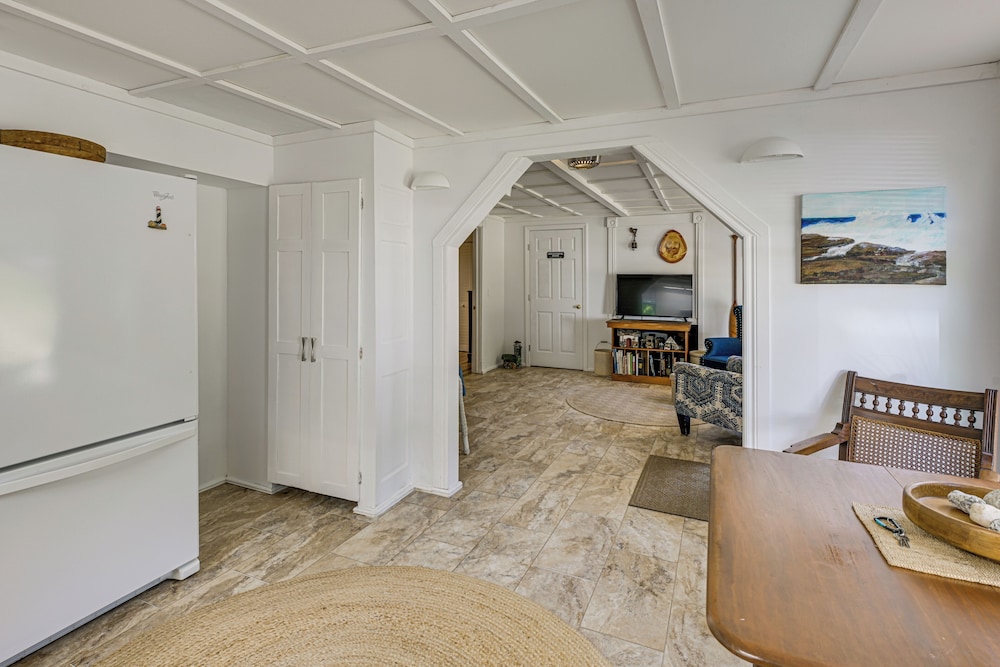 Explore Coastal Maine! Cozy Apt w/ Yard & Garden