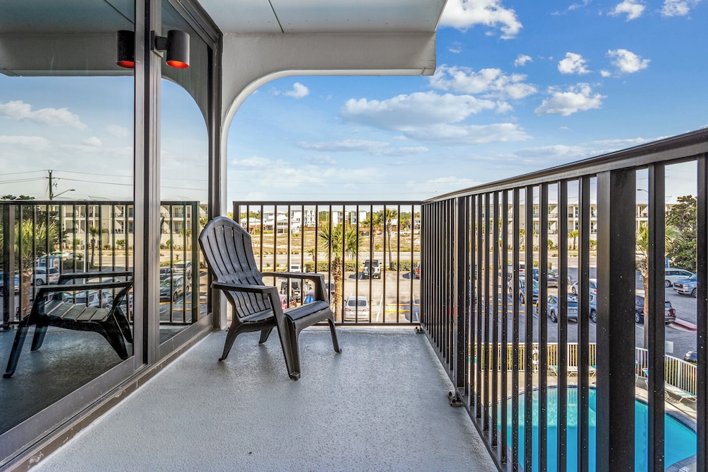 Island Sunrise by Southern Vacation Rentals