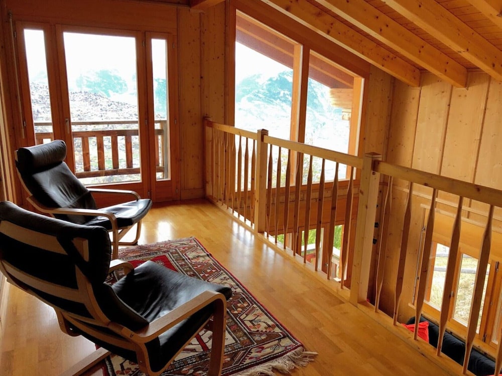 Spacious Chalet Amidst Mountains