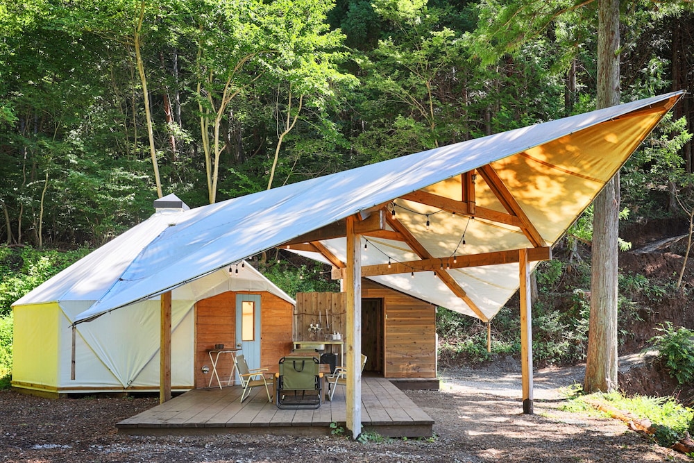 Retreat Camp Mahoroba