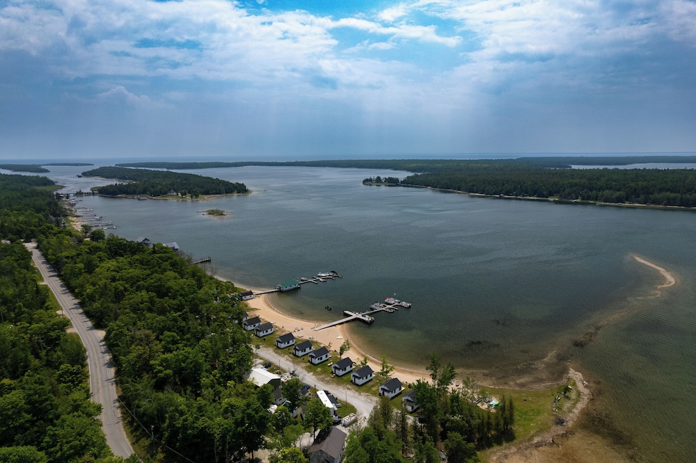 Les Cheneaux Islands Retreat 2: Boat, Fish & Swim