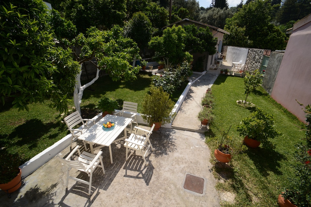 Tsonas apartments