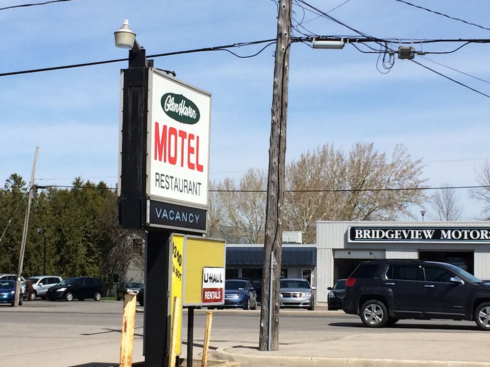 Glenhaven Motel
