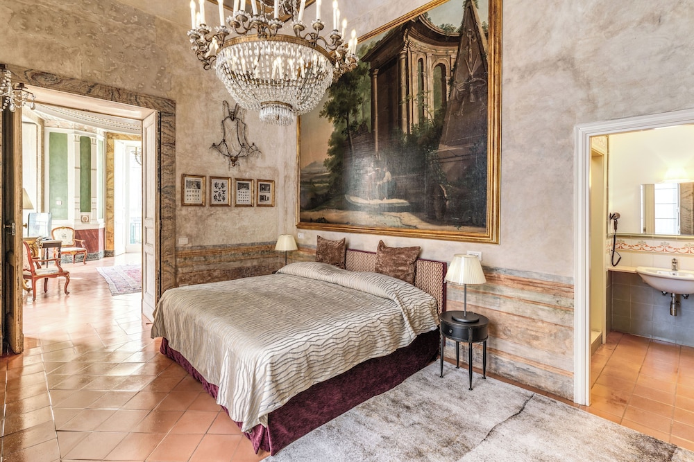 Palazzo Doria Suites