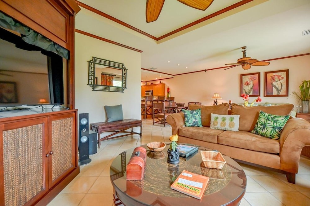 CR Luxury Del Mar 4Q 2 Bdrm