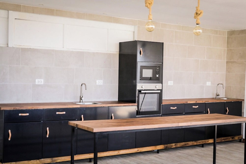 Ocean Nomads Hostel