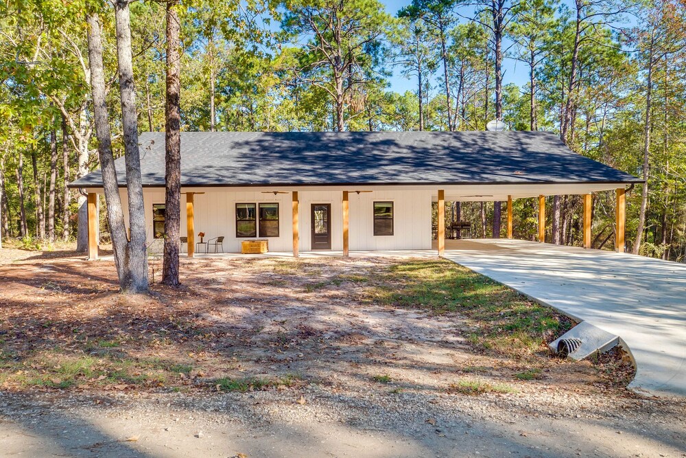 Home w/ Pool Access: Fishing at Lake Sam Rayburn!